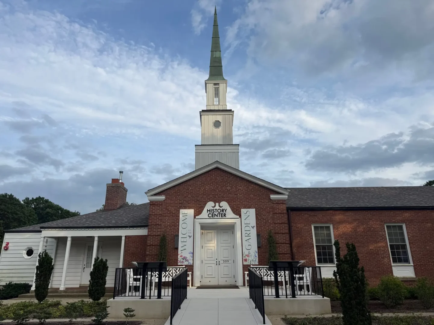 street view of the History Center of Lake Forest Lake Bluff building
